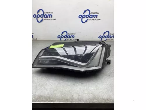 Koplamp links-8151424 (21755821)