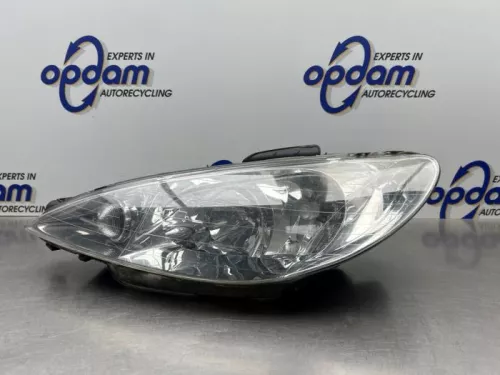 Koplamp links-8323102 (22610519)