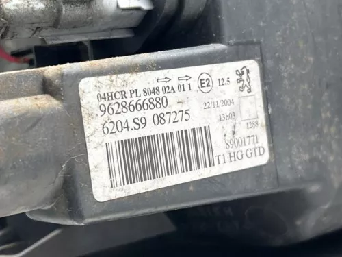 Koplamp links-8317324 (22539616)