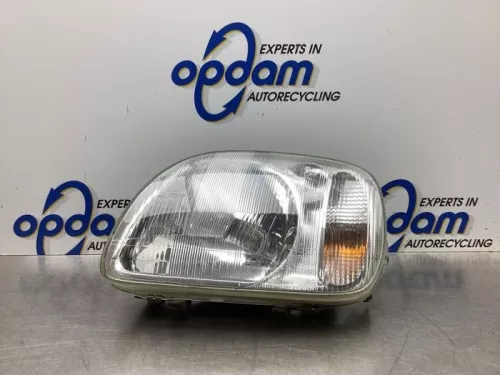 Koplamp links-8035047