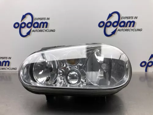 Koplamp links-8225035