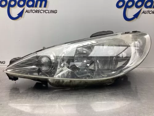 Koplamp links-7867774 (17455180)