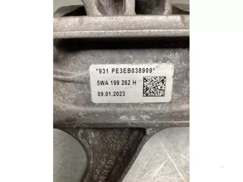 Motorsteun-8177089 (20781576)