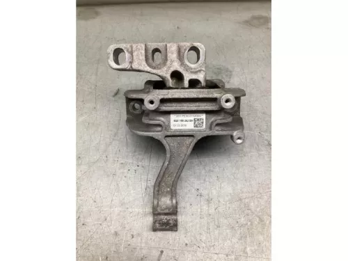 Motorsteun-8162072 (21443479)
