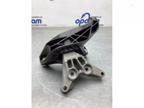 Motorsteun-8042677