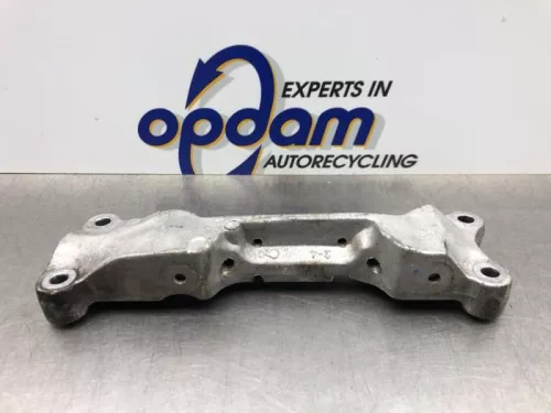 Motorsteun-8136235 Motorsteun-8136235