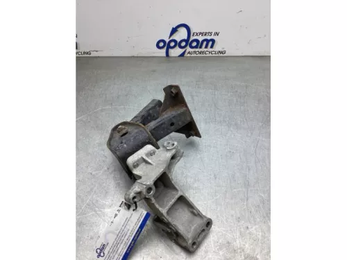 Motorsteun-8304616
