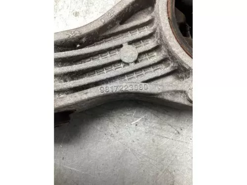 Motorsteun-8118846 (20354947)