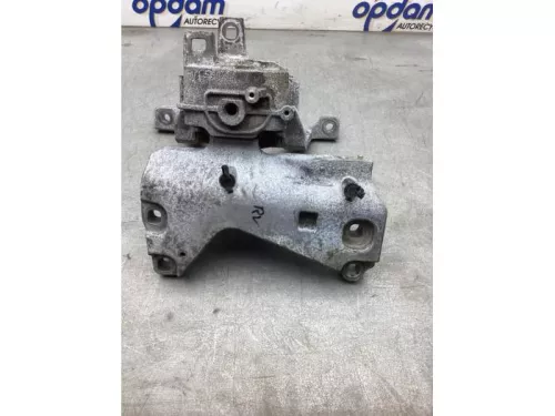 Motorsteun-8238154