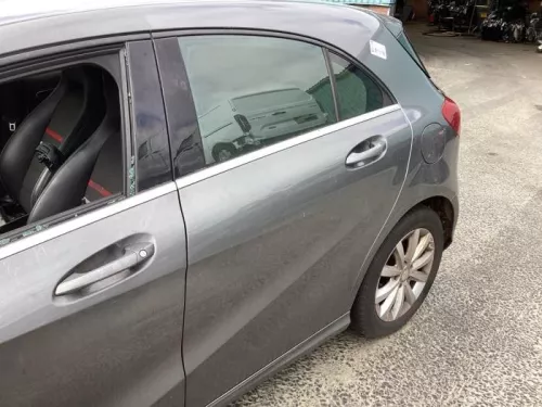 Portier 4Deurs links-achter-8292715