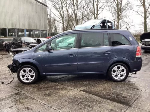 Portier 4Deurs links-voor-7995139 (18502081)