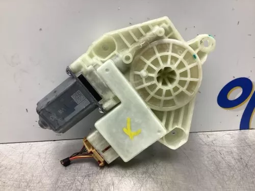 Raammotor Portier-7577029 (17681363)