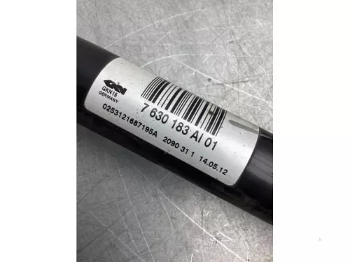 BMW  Aandrijfas links-achter 21390512 (21390512)