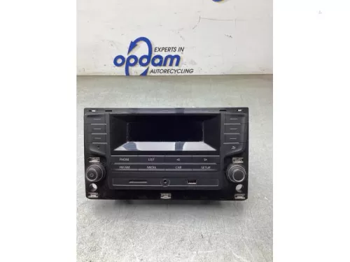 Radio-8270114 Radio-8270114