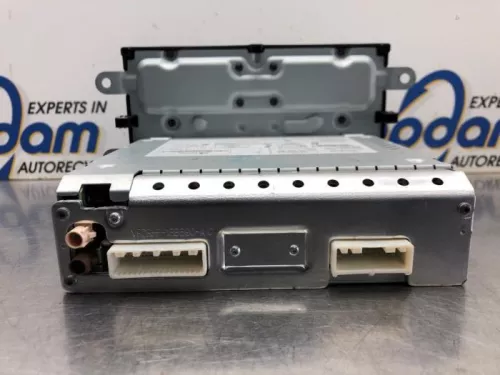 Radio-8050933 (20364718)