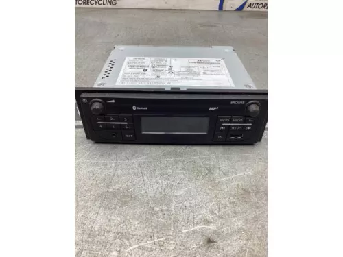 Radio-8090667 (21955895)