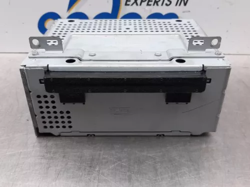 Radio-7876830