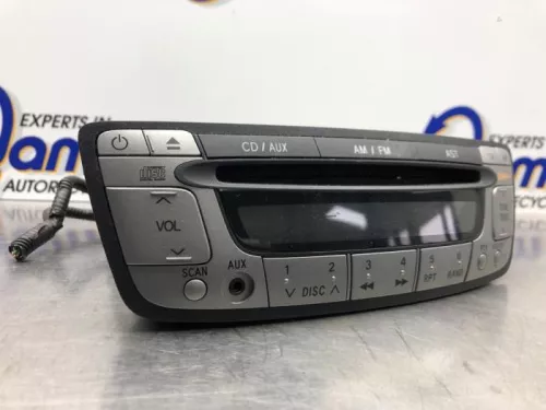 Radio CD Speler-8206653 (20954582)