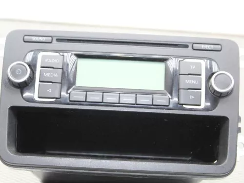 Radio CD Speler-7855079 (10408365)