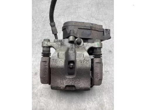 Remklauw (Tang) rechts-achter-8236219