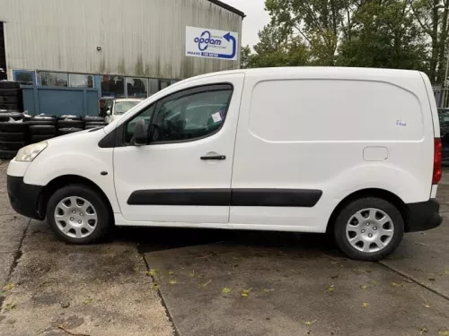 Portier 2Deurs links-8240794 (22493547)