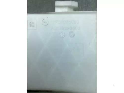 Ruitensproeiertank voor-7942545 (18838943)