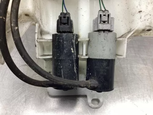 Ruitensproeiertank voor-7937780 (19507453)