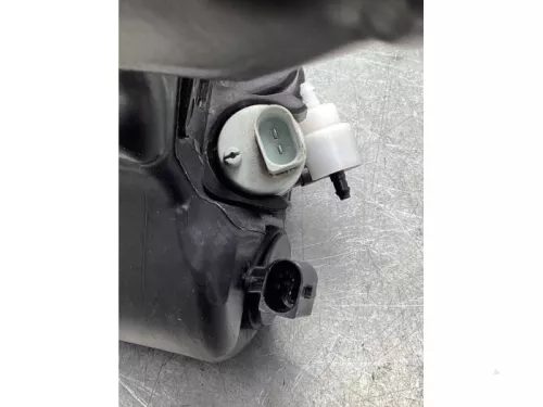 Ruitensproeiertank voor-7934687 (19104751)