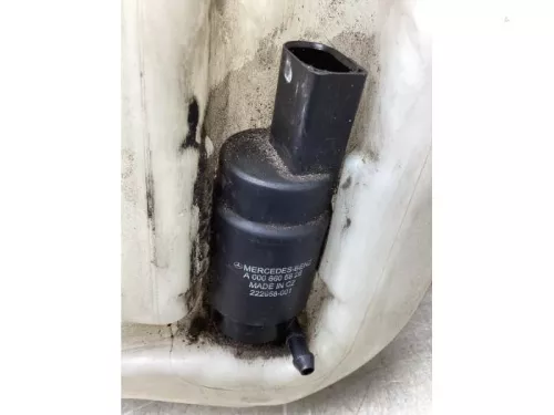 Ruitensproeiertank voor-8110398 (19672788)