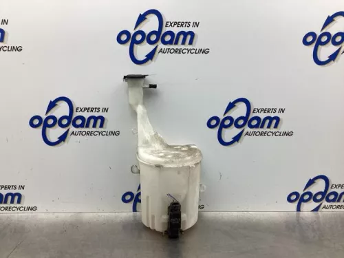 Ruitensproeiertank voor-8044607