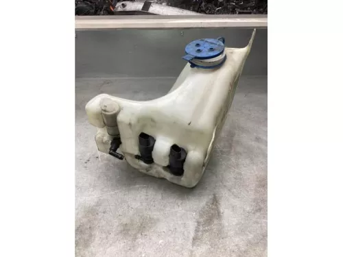 Ruitensproeiertank voor-8217422