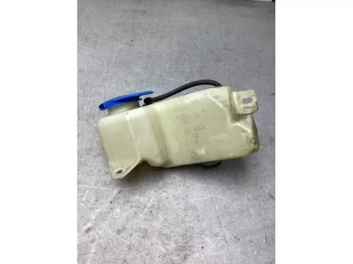 Ruitensproeiertank voor-8259960