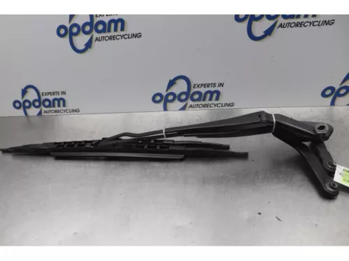 Ruitenwisserarm voor-7544458