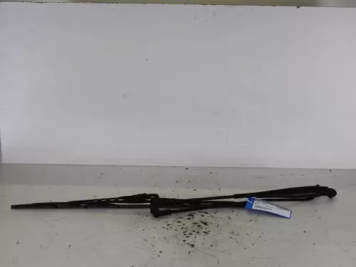 Ruitenwisserarm voor-7886262