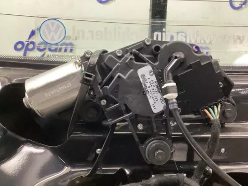 Ruitenwissermotor achter-8265110