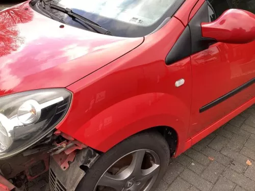 Scherm links-voor-7917641 (17746971)