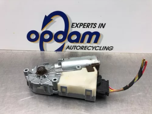 Schuifdak Motor-8131515