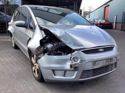 Aandrijfas rechts-voor-8143234