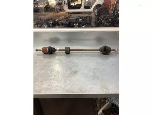 Aandrijfas rechts-voor-7866142