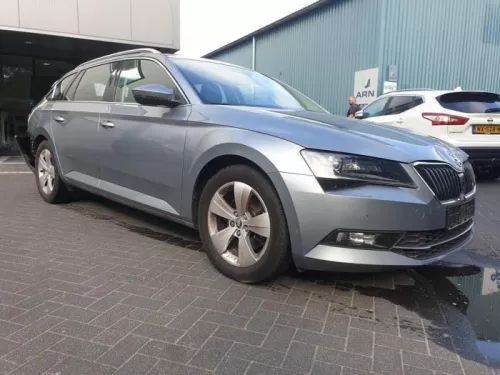 Aandrijfas rechts-voor Skoda 3q0407272c tgv