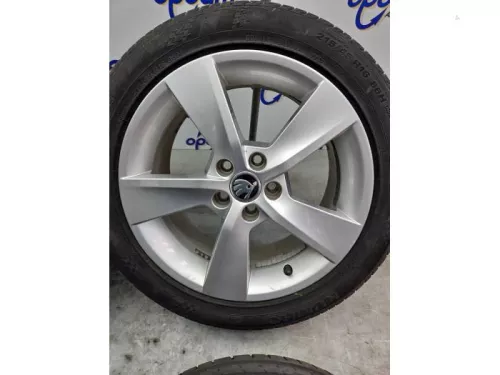 Sportvelgenset + banden-8078770 (22702716)