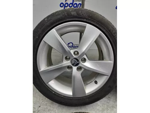 Sportvelgenset + banden-8078770 (22702716)