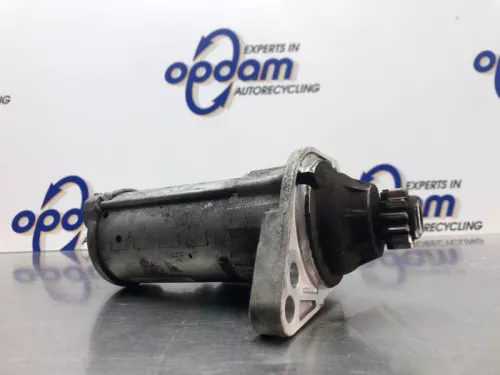 Startmotor-8101100