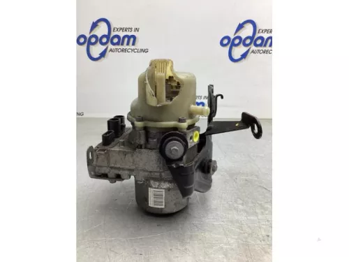 Stuurbekrachtiging Pomp-7980551
