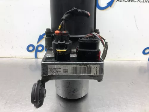 Stuurbekrachtiging Pomp-8166383 (20380719)
