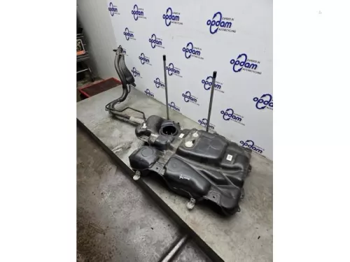 Tank-8177086 (22214448)