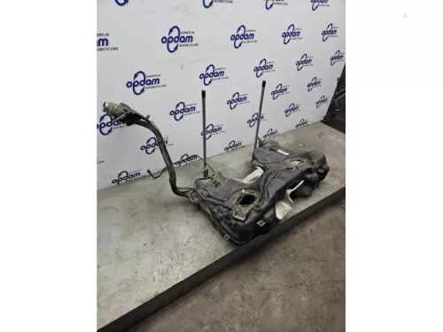 Tank-8247877