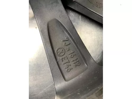 Velg-8228465 (21372879)