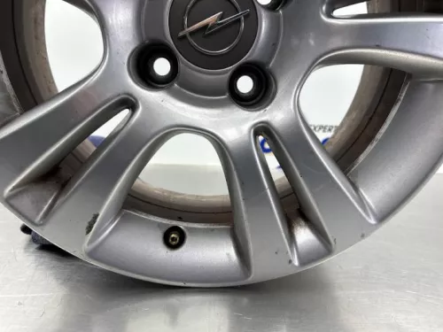 Velg-8238831 (21566529)