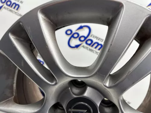 Velg-8238831 (21566529)